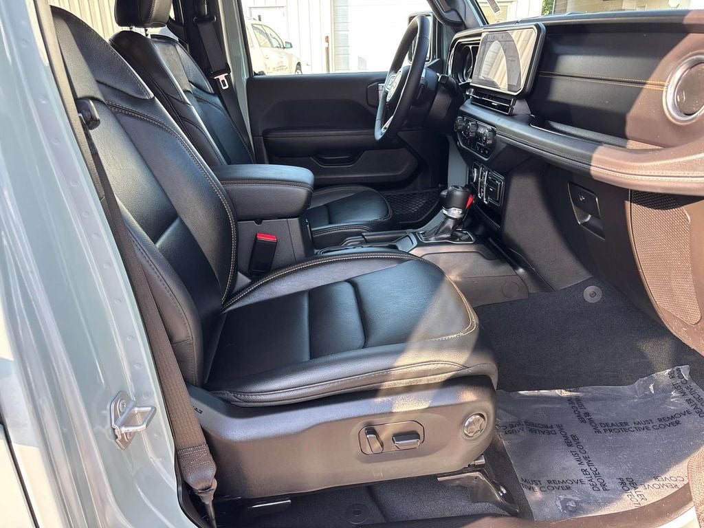 2024 Jeep Wrangler Sahara 4xe
