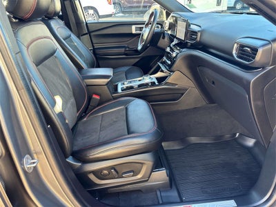 2022 Ford Explorer ST-Line