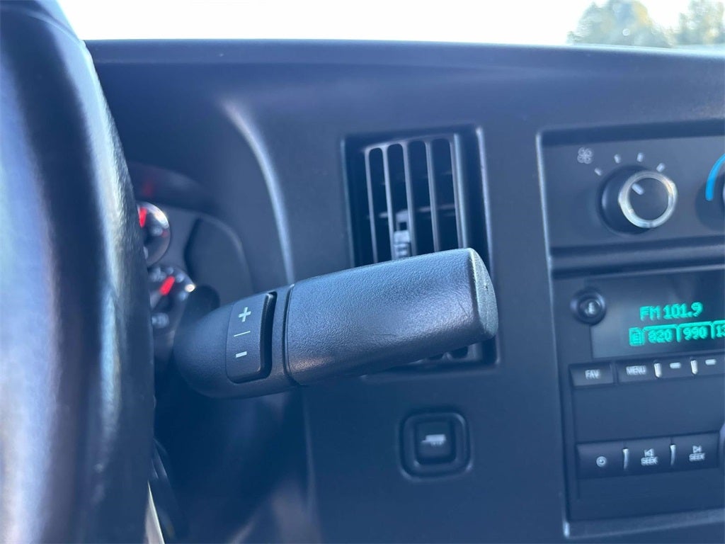 2022 GMC Savana 3500 Work Van