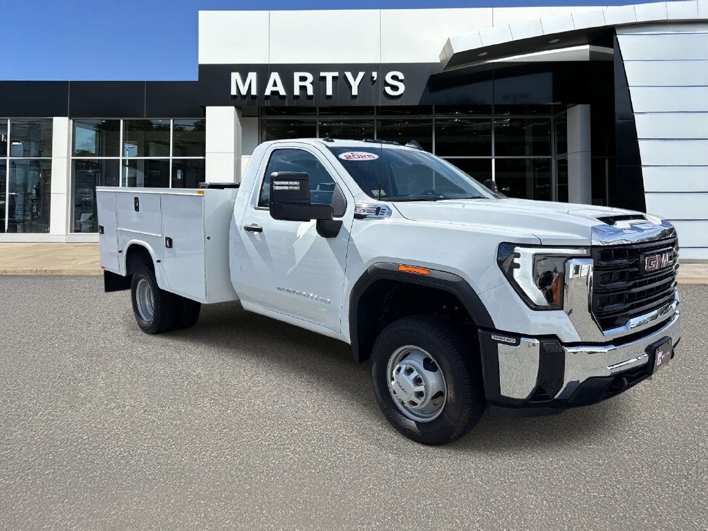 2025 GMC Sierra 3500HD Pro 146 WB