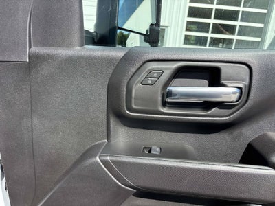 2025 GMC Sierra 3500HD Pro 146 WB