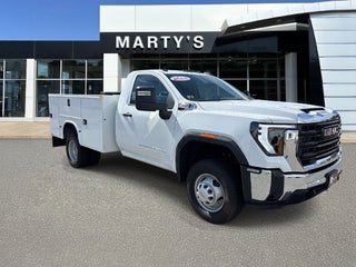 2025 GMC Sierra 3500HD Pro 146 WB
