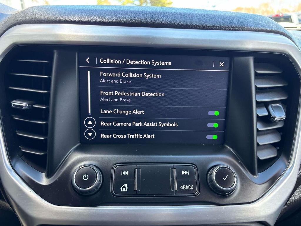 2023 GMC Acadia SLE
