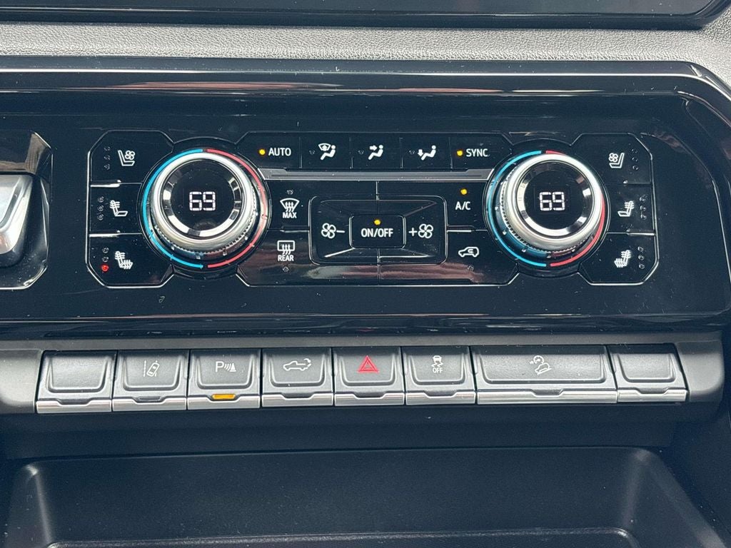 2025 GMC Sierra 2500HD AT4