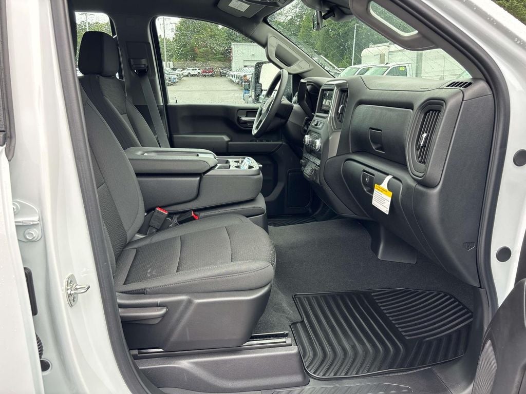 2026 GMC Sierra 3500HD Pro Service Body