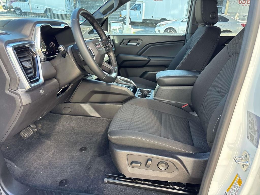 2024 GMC Canyon Elevation
