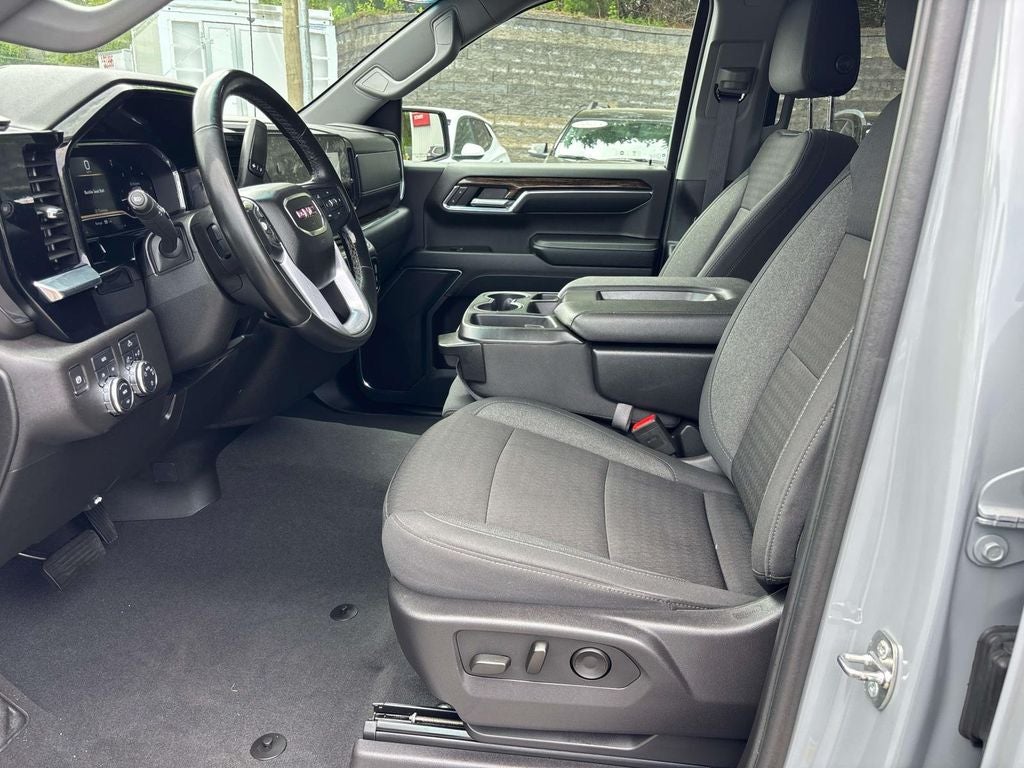 2024 GMC Sierra 1500 SLE
