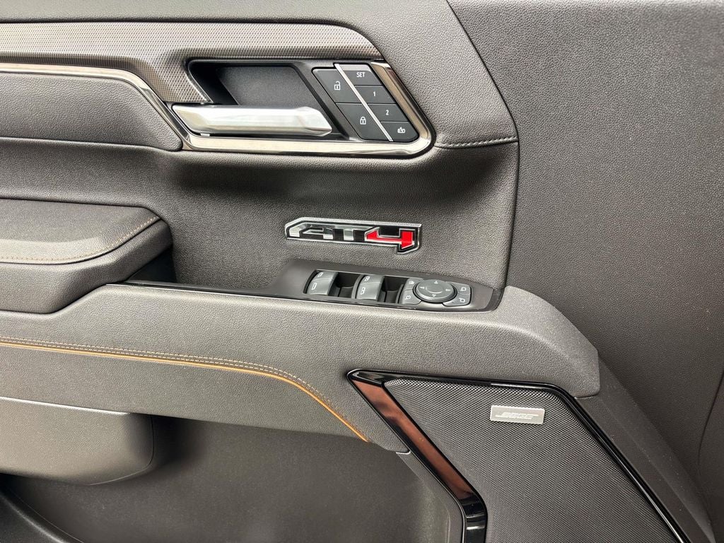 2025 GMC Sierra 1500 AT4