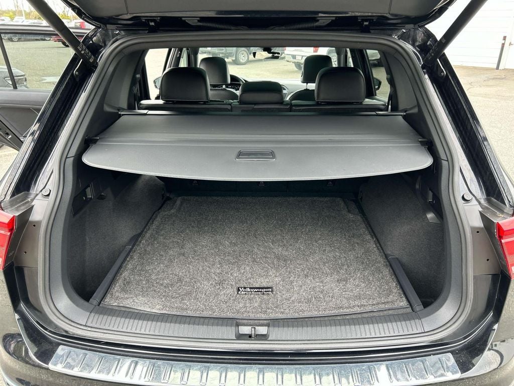 2022 Volkswagen Tiguan 2.0T SEL R-Line