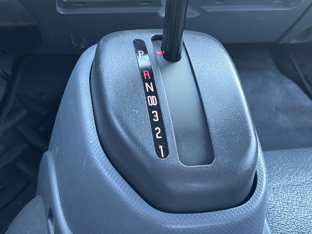 2020 Isuzu FTR FLAT BED