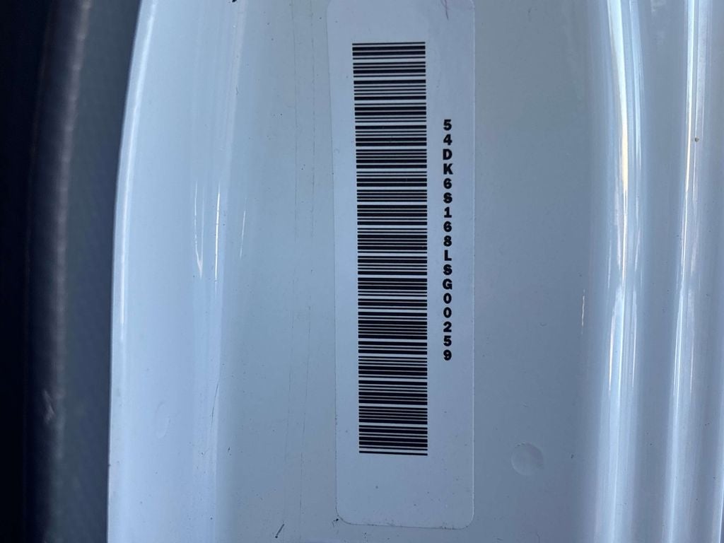 2020 Isuzu FTR FLAT BED