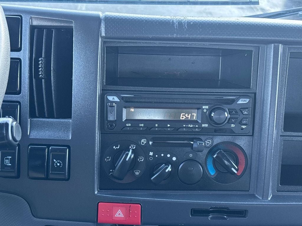 2020 Isuzu FTR FLAT BED