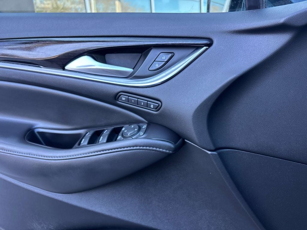 2020 Buick Enclave Avenir