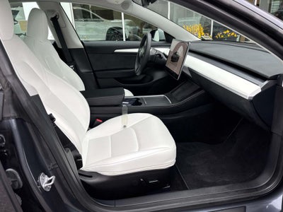 2023 Tesla Model 3 Performance