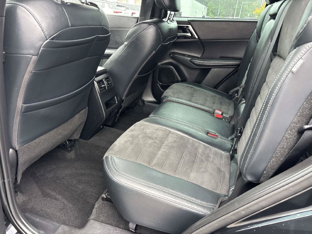 2023 Mitsubishi Outlander Ralliart