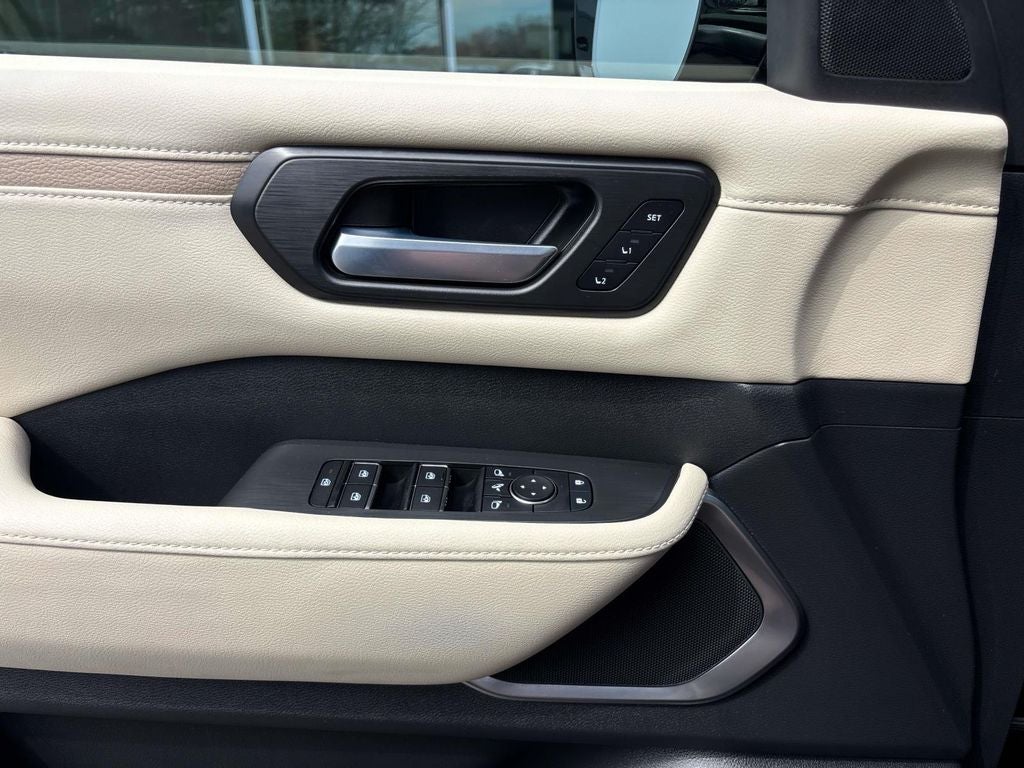 2025 Nissan Armada Platinum