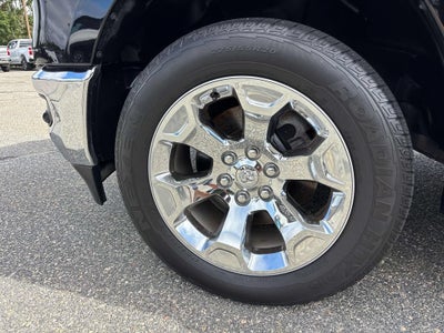 2022 RAM 1500 Big Horn Crew Cab 4x4 5'7" Box