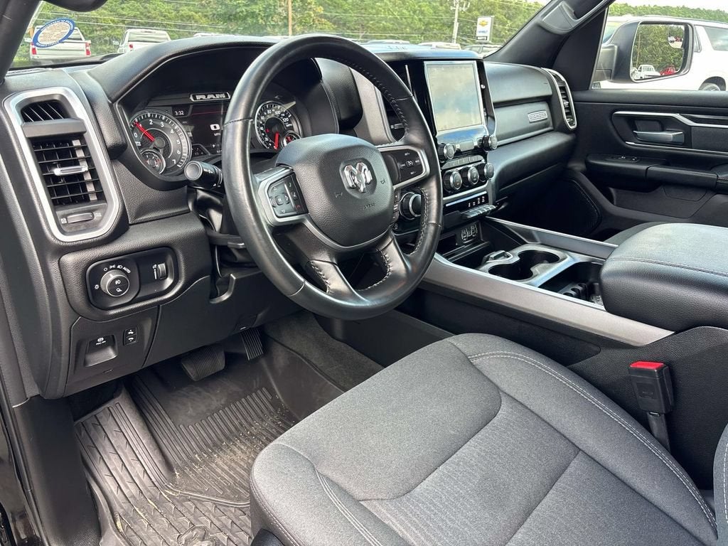 2022 RAM 1500 Big Horn Crew Cab 4x4 5'7" Box