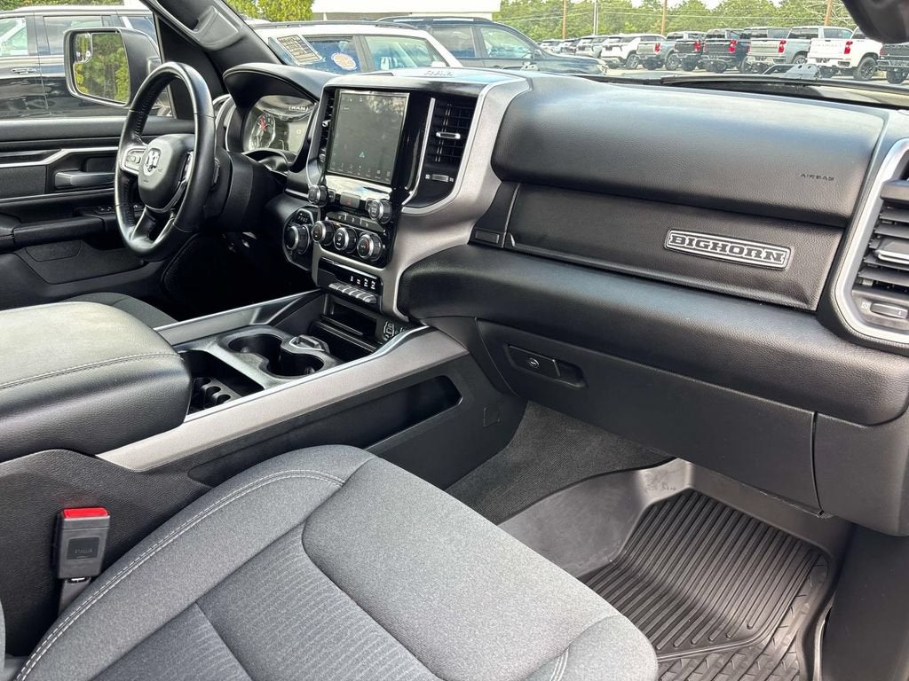 2022 RAM 1500 Big Horn Crew Cab 4x4 5'7" Box