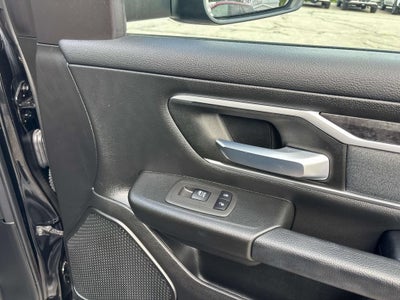 2022 RAM 1500 Big Horn Crew Cab 4x4 5'7" Box