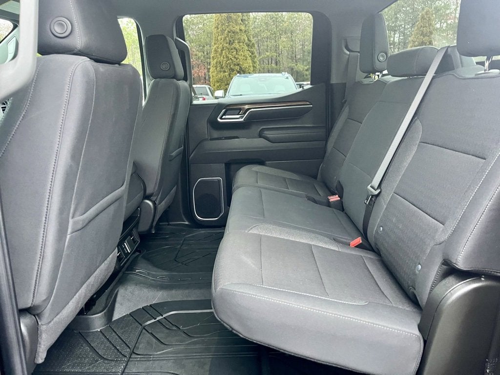 2025 Chevrolet Silverado 1500 LT (2FL)