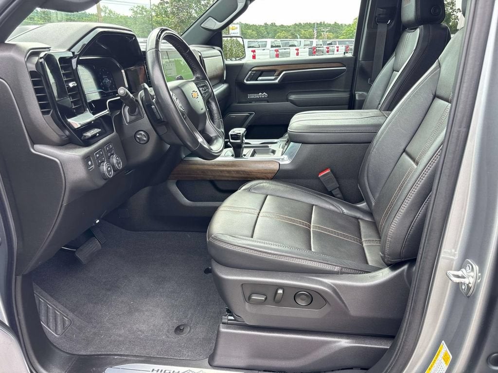 2025 Chevrolet Silverado 1500 High Country