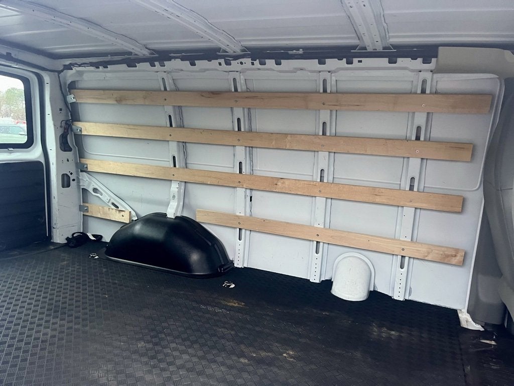 2023 Chevrolet Express Cargo 2500 WT