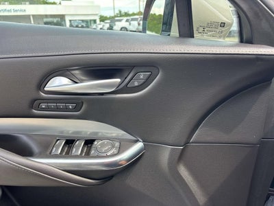 2022 Cadillac XT4 Premium Luxury