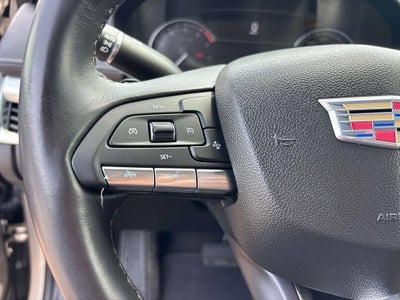 2022 Cadillac XT4 Premium Luxury