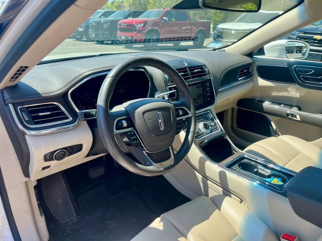 2017 Lincoln Continental Select