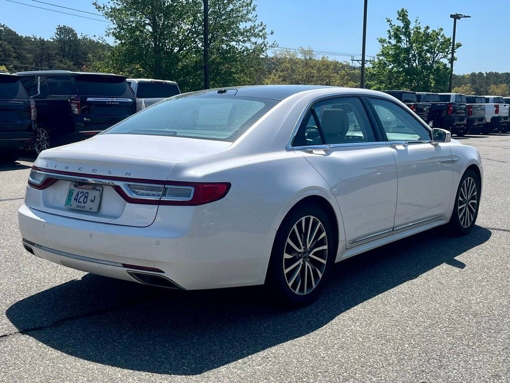 2017 Lincoln Continental Select