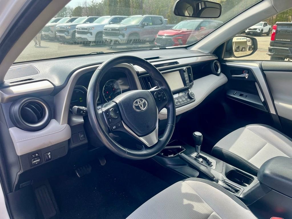 2016 Toyota RAV4 Hybrid XLE