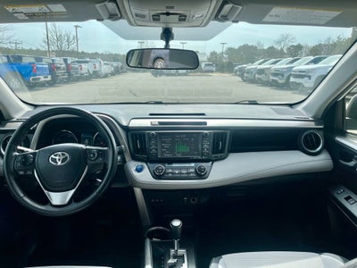 2016 Toyota RAV4 Hybrid XLE
