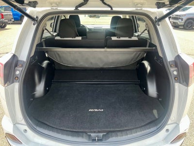 2016 Toyota RAV4 Hybrid XLE