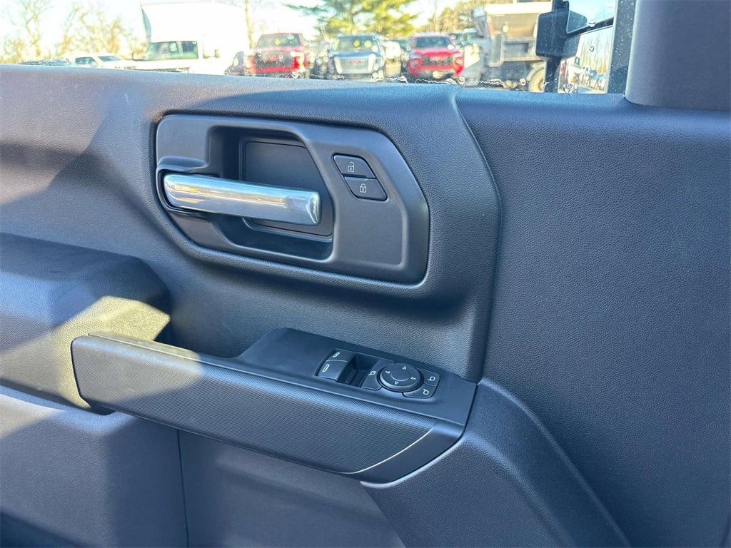 2025 GMC Sierra 3500 HD Chassis Cab Pro