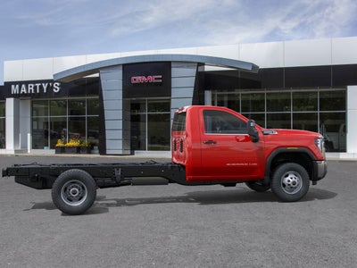 2025 GMC Sierra 3500 HD Chassis Cab Pro