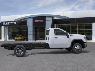 2026 GMC Sierra 3500 HD Chassis Cab Pro
