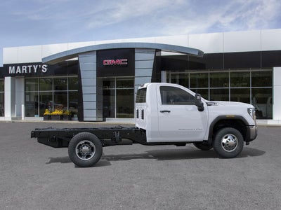 2026 GMC Sierra 3500 HD Chassis Cab Pro
