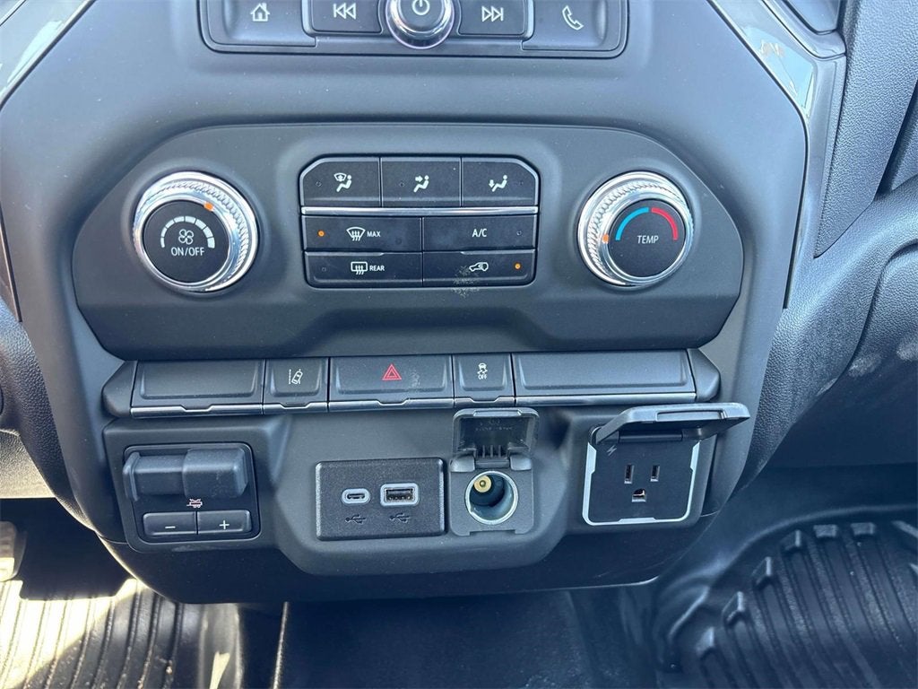 2025 GMC Sierra 3500 HD Chassis Cab Pro