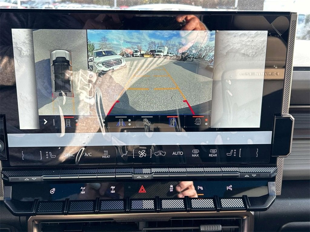 2024 GMC HUMMER EV SUV 2X