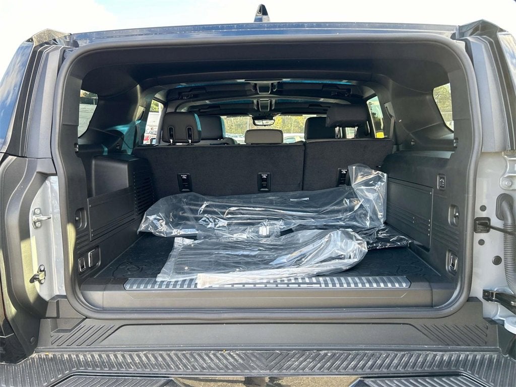 2024 GMC HUMMER EV SUV 2X