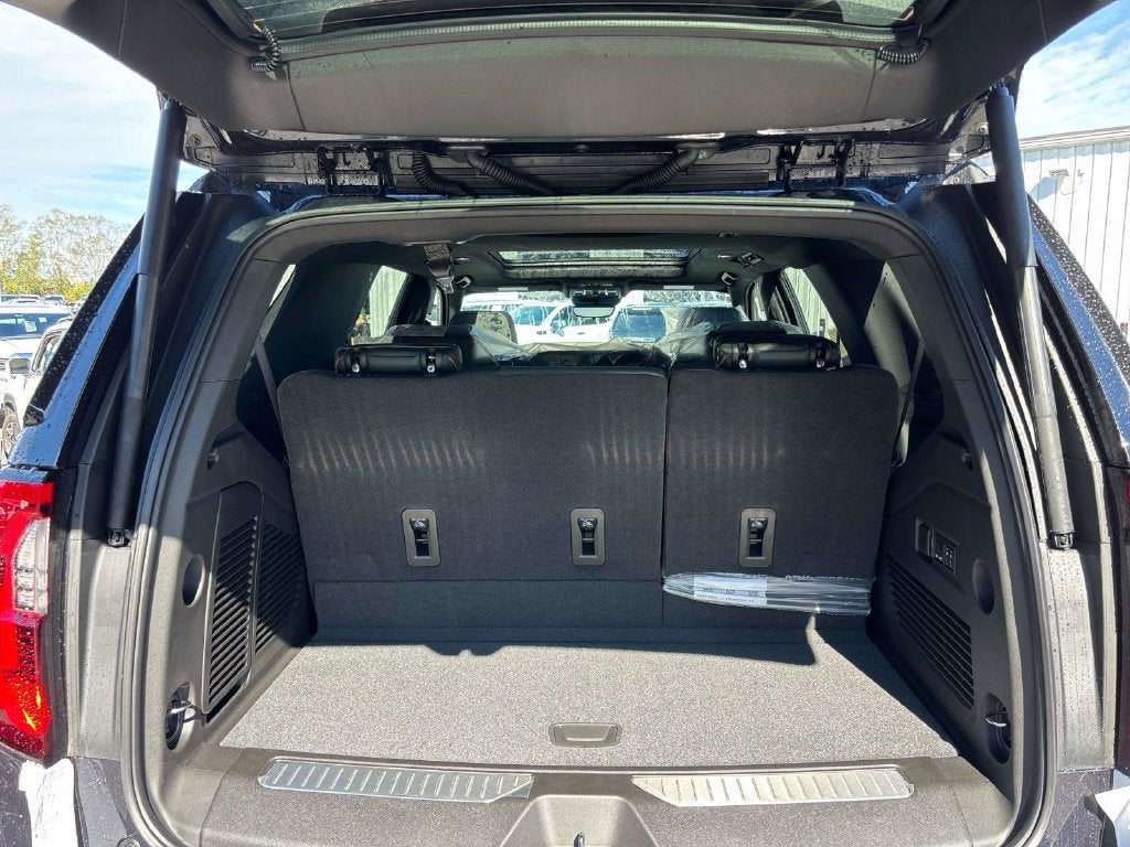 2027 GMC Yukon AT4