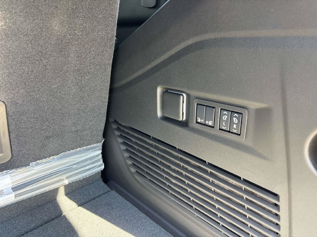 2027 GMC Yukon AT4