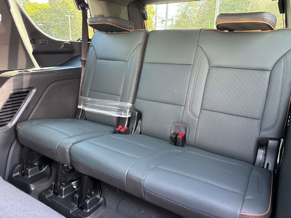 2027 GMC Yukon AT4