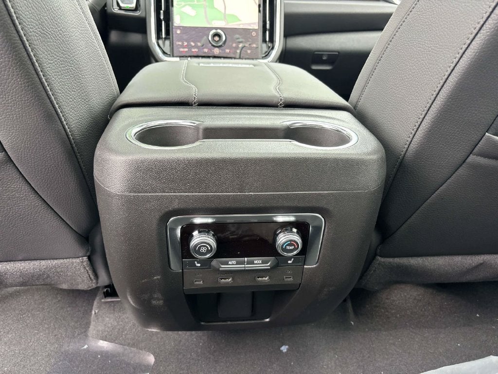 2027 GMC Yukon XL Denali