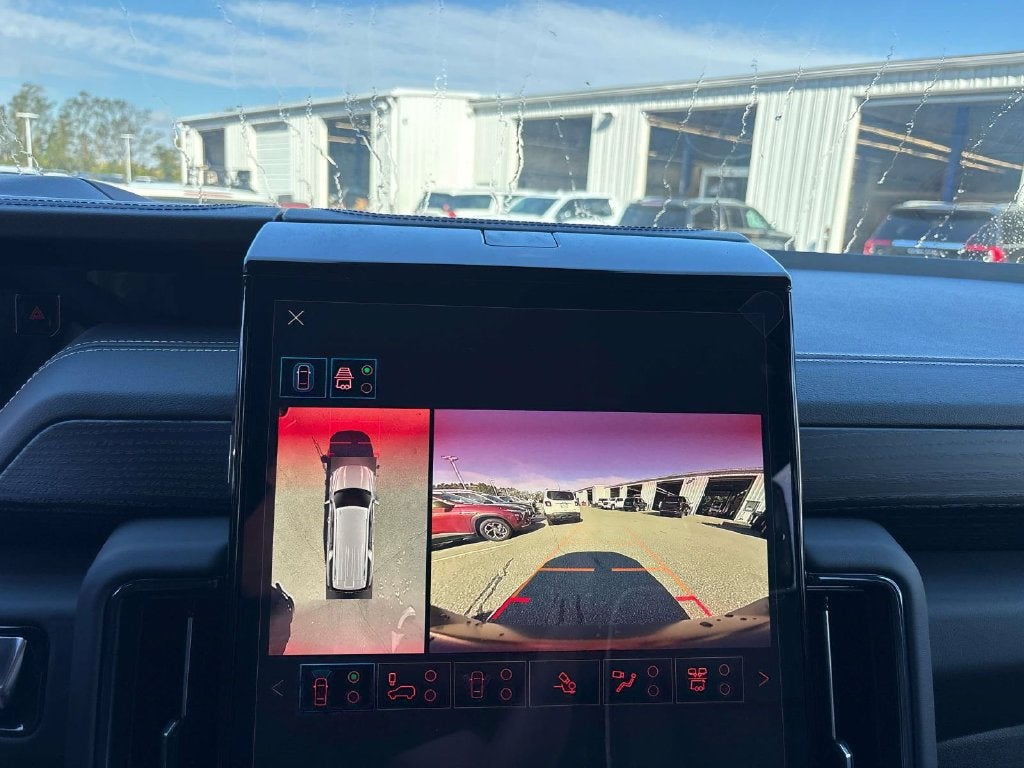 2027 GMC Yukon XL AT4 Ultimate - Photo 16