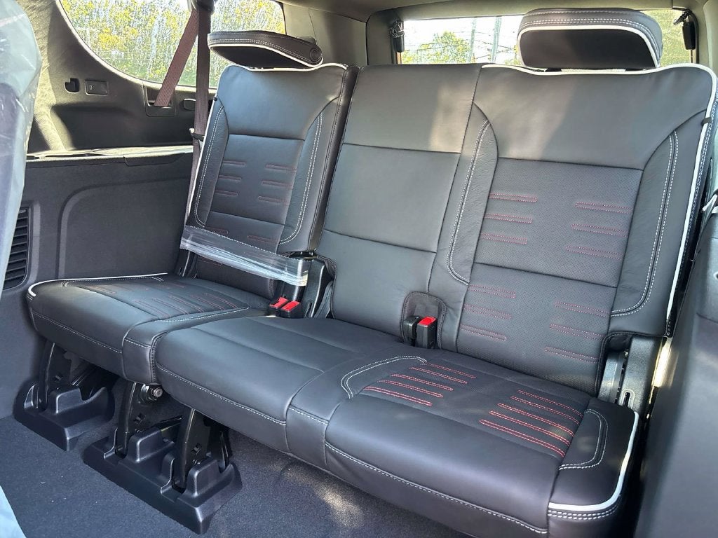 2027 GMC Yukon XL AT4 Ultimate - Photo 9
