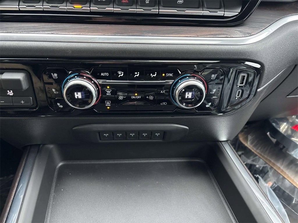 2026 GMC Sierra 3500 HD SLT