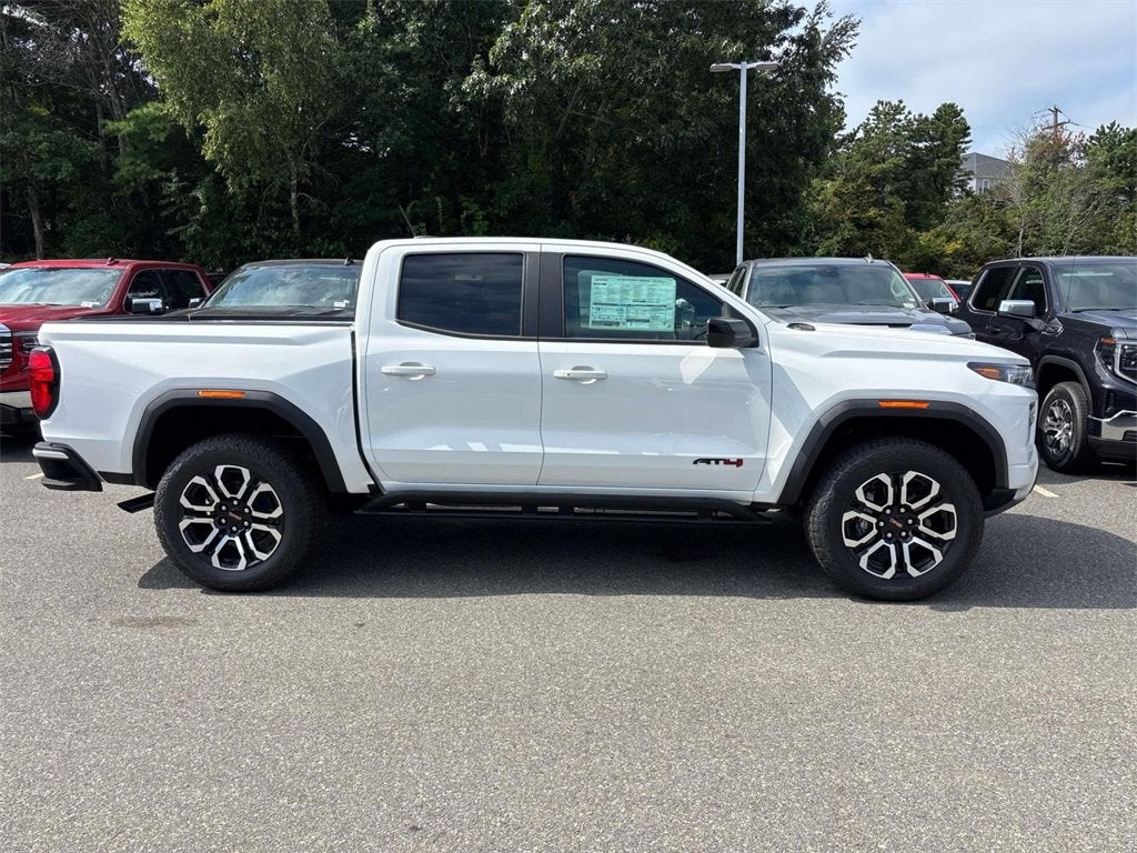 2025 GMC Canyon AT4