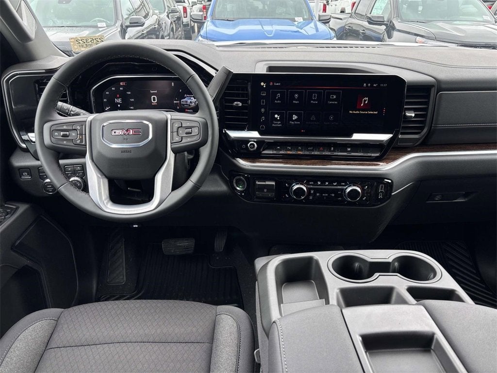 2025 GMC Sierra 1500 SLE